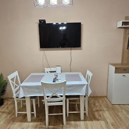 Apartament Vp Eden *